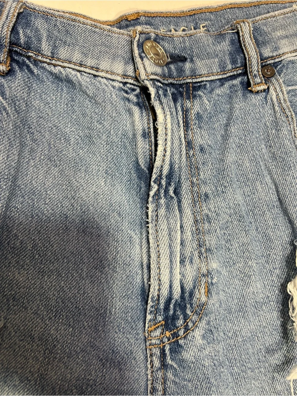 American Eagle Outfitters Light Blue 90s boyfriend short size 14